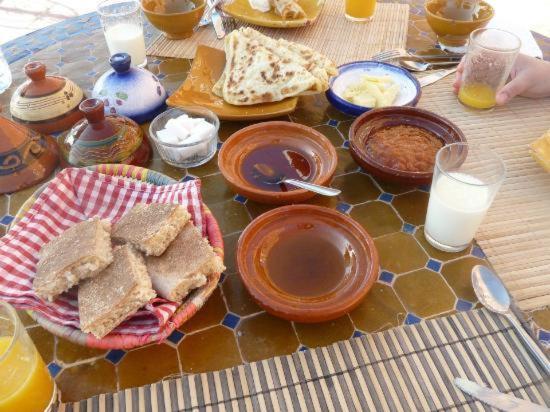 Le Petit Jardin Bed & Breakfast Demnat Dış mekan fotoğraf