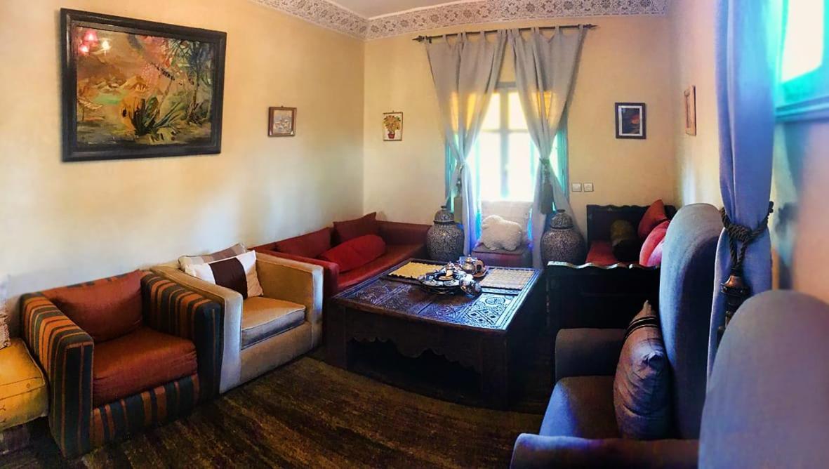 Le Petit Jardin Bed & Breakfast Demnat Dış mekan fotoğraf