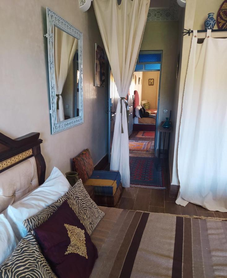 Le Petit Jardin Bed & Breakfast Demnat Dış mekan fotoğraf