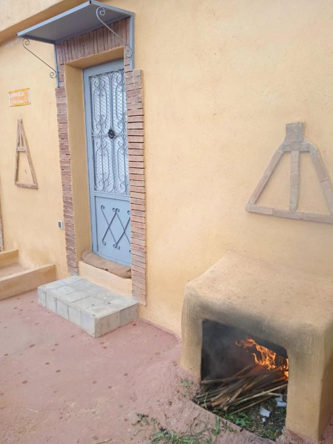 Le Petit Jardin Bed & Breakfast Demnat Dış mekan fotoğraf