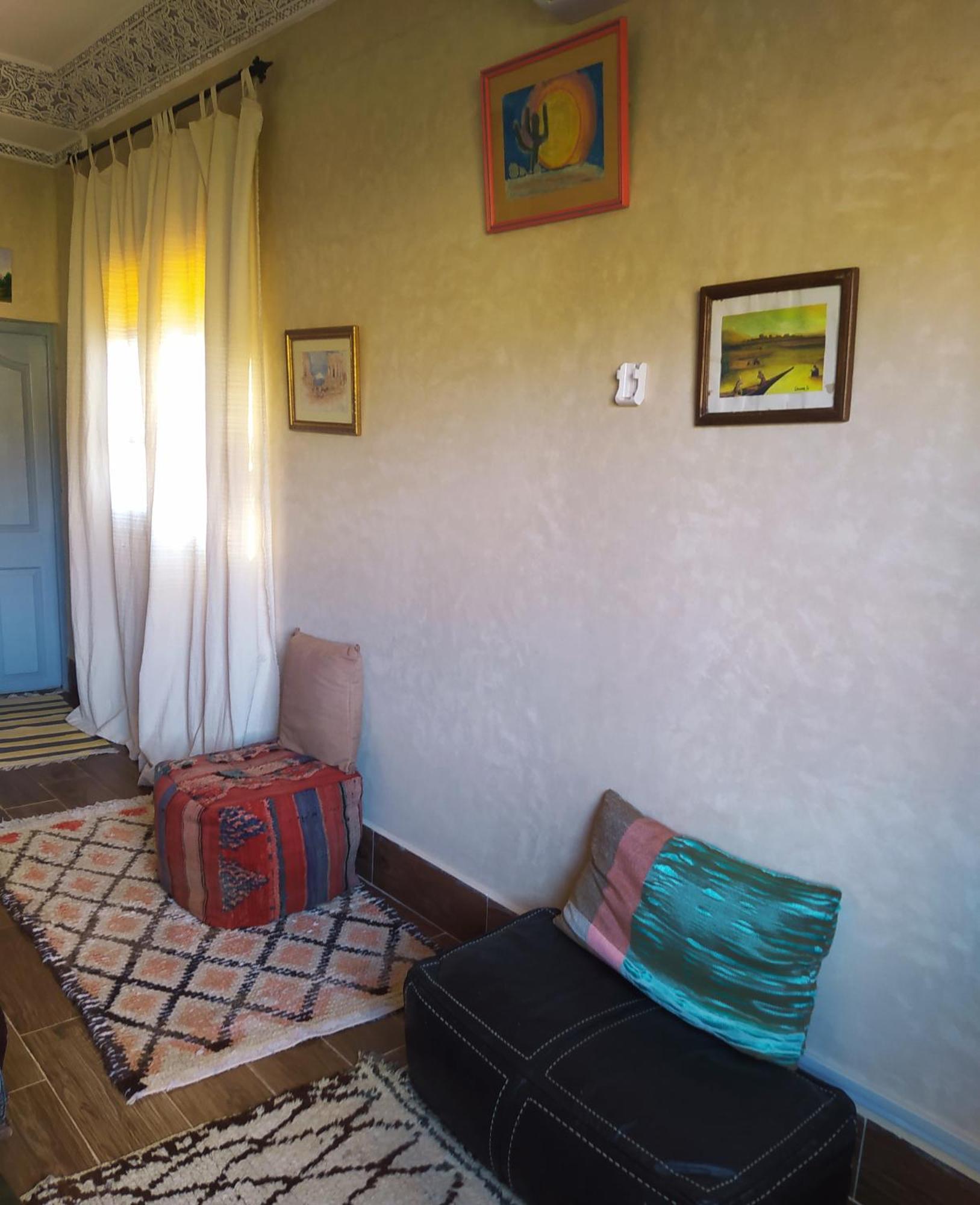 Le Petit Jardin Bed & Breakfast Demnat Oda fotoğraf