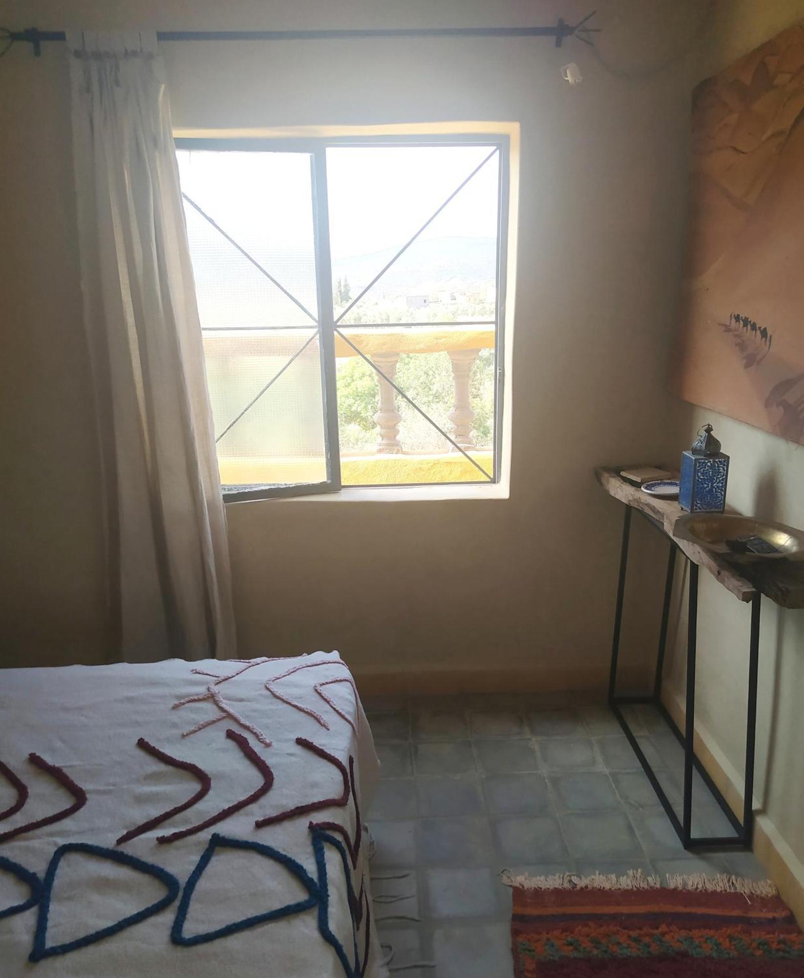 Le Petit Jardin Bed & Breakfast Demnat Oda fotoğraf